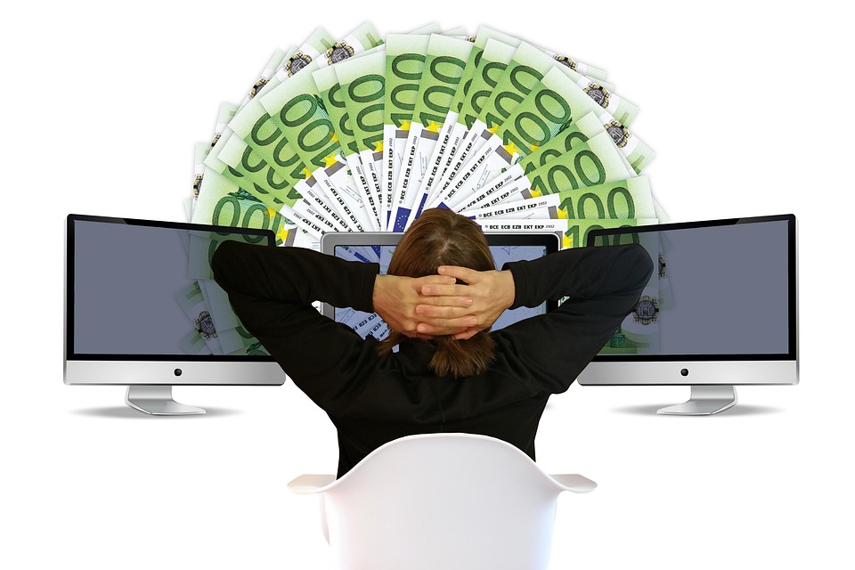 10 Realistic Ways to Make Money Online